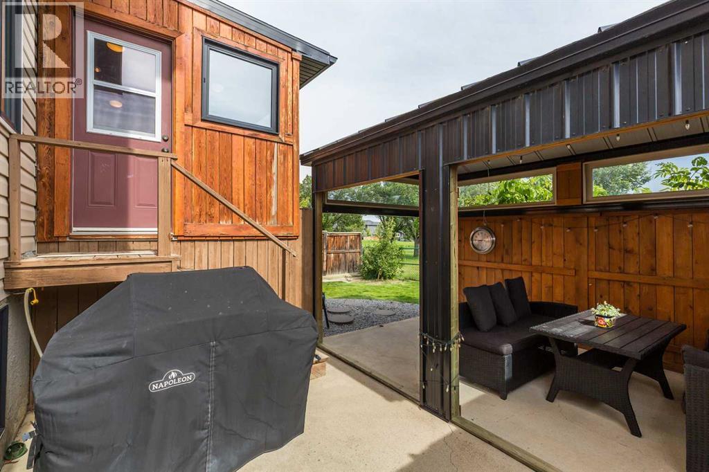151 Riverdale Terrace W Property Photo 37