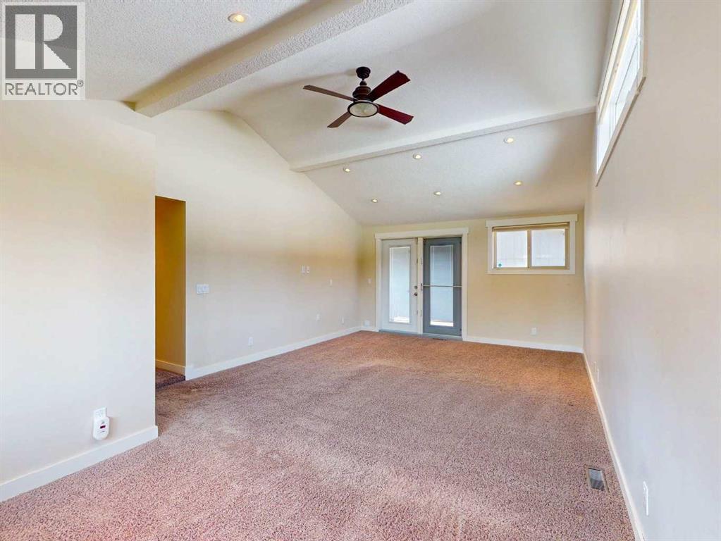 23 Brown Crescent Nw Property Photo 15