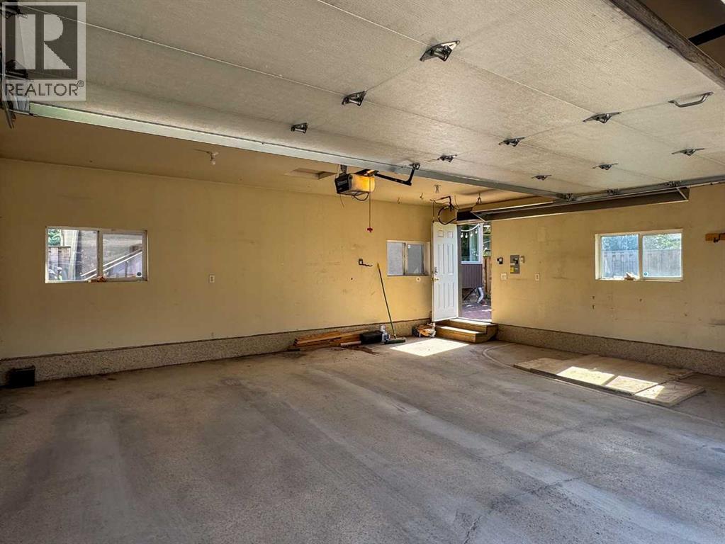 23 Brown Crescent Nw Property Photo 45