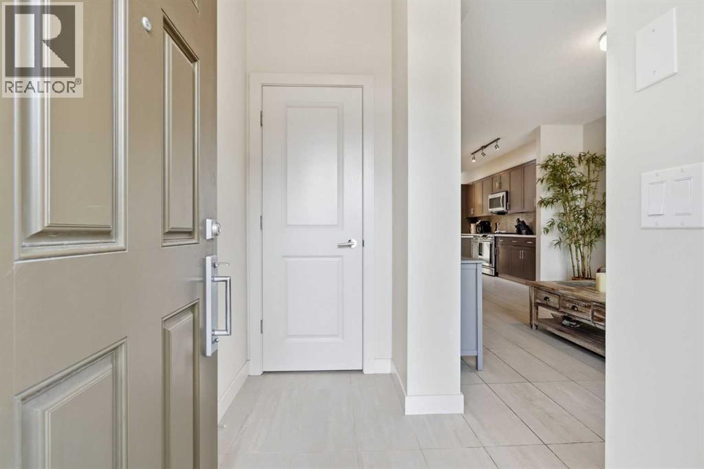 82 Dieppe Drive Sw Property Photo 3