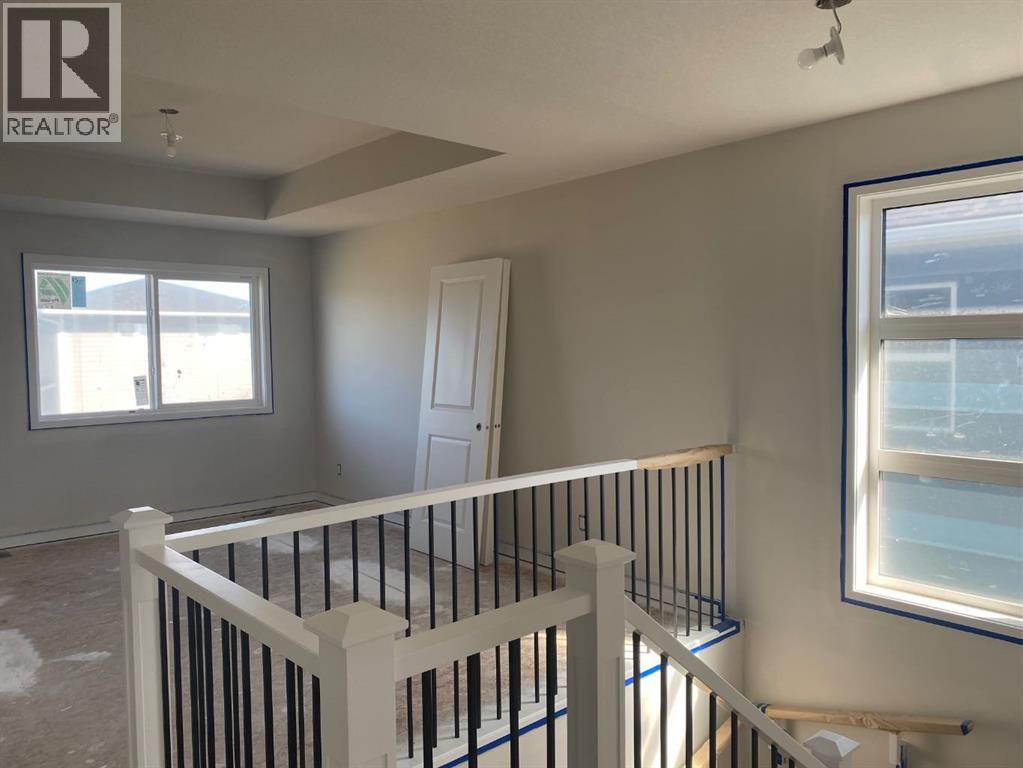 716 Mandalay Boulevard Property Photo 11