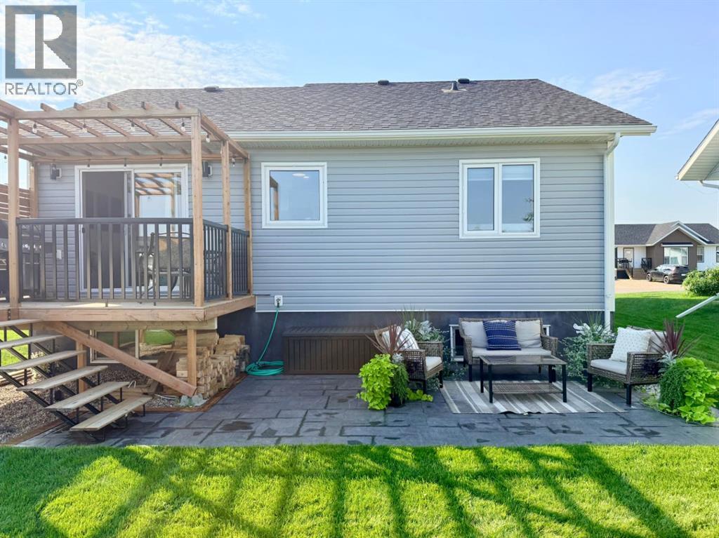 10418 105 Ave Property Photo 6