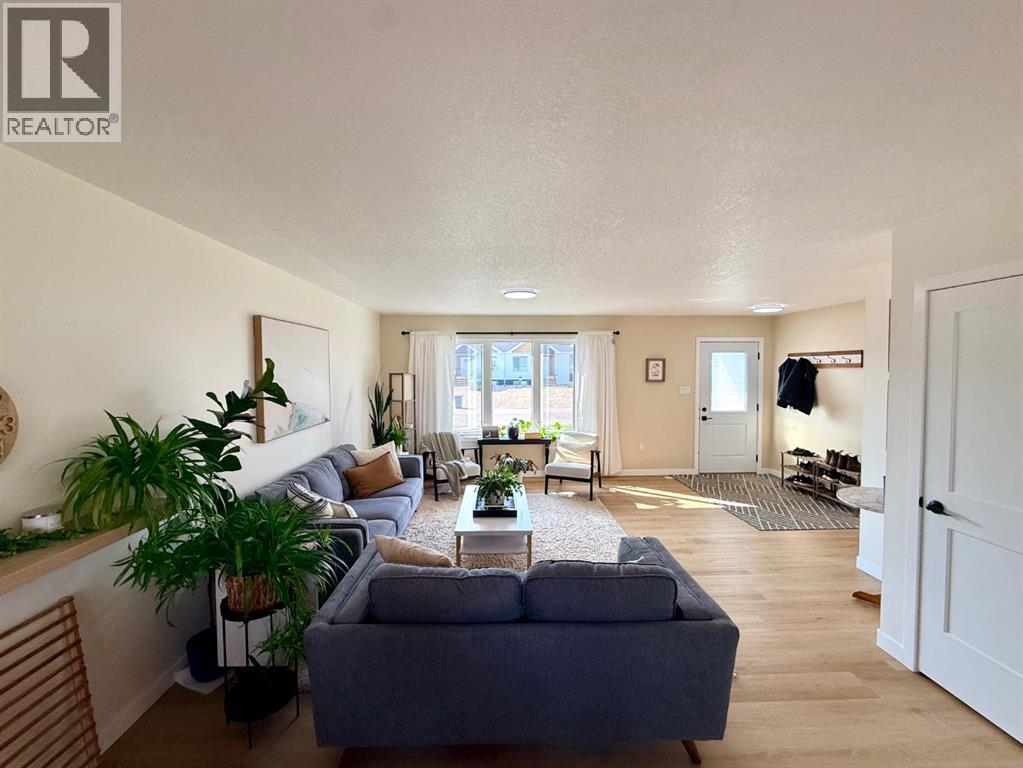 10418 105 Ave Property Photo 25