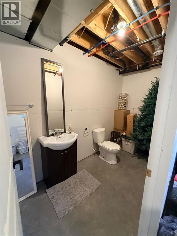 10418 105 Ave Property Photo 35