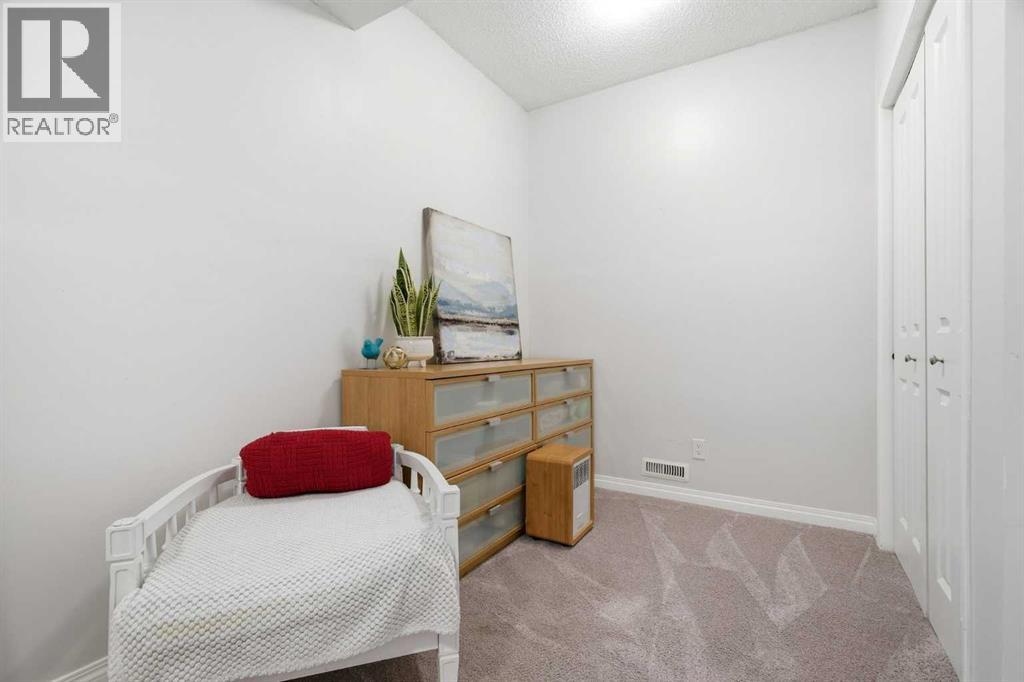 220 Springmere Place Property Photo 35