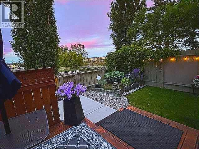 203 Lynnview Road Southeast Property Photo 7