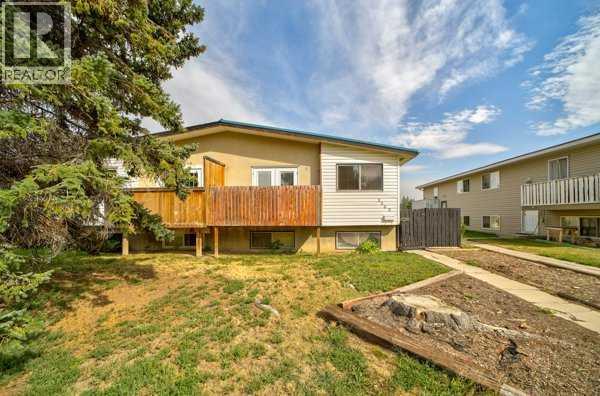 2009 23 Street N Property Photo 1