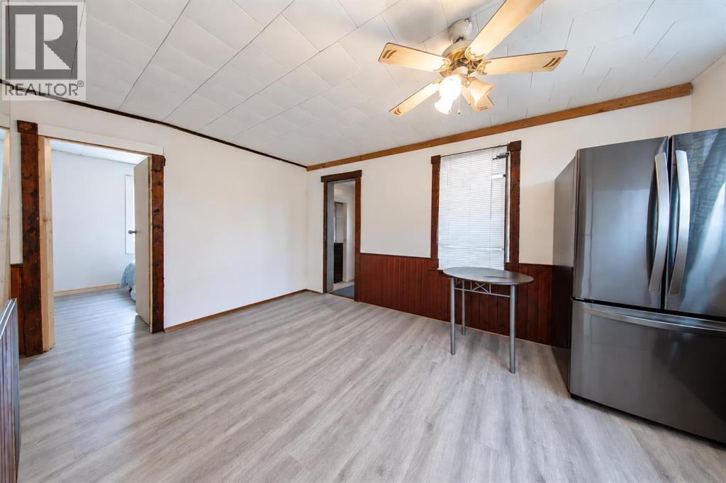 5006 47 Avenue Property Photo 5