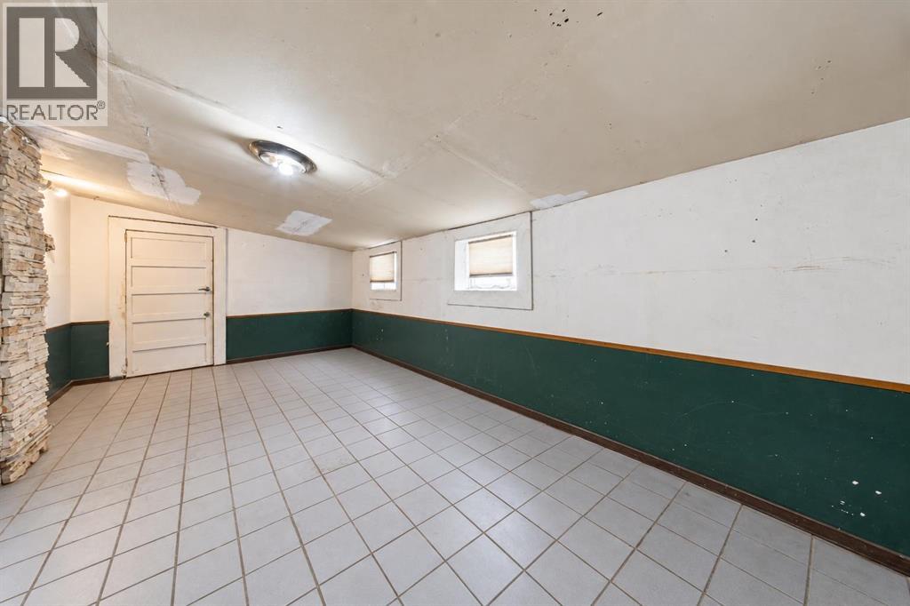 5006 47 Avenue Property Photo 14