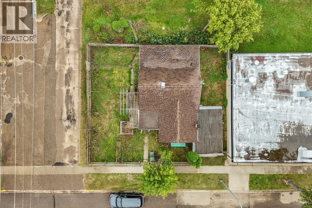 5006 47 Avenue Property Photo 23