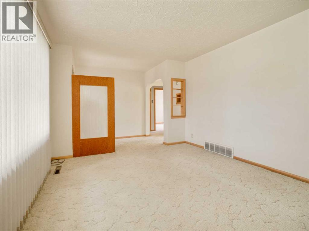 824 Stafford Drive N Property Photo 7