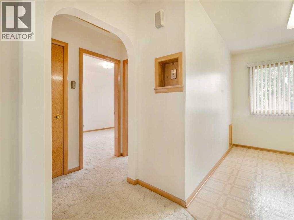 824 Stafford Drive N Property Photo 8