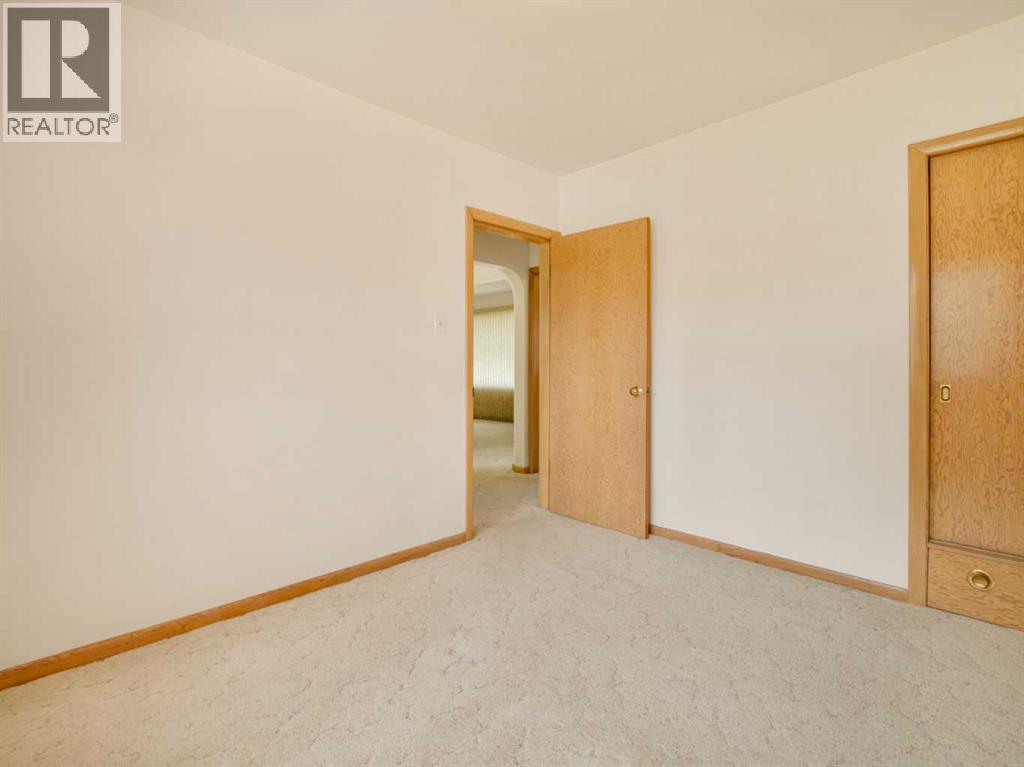 824 Stafford Drive N Property Photo 12