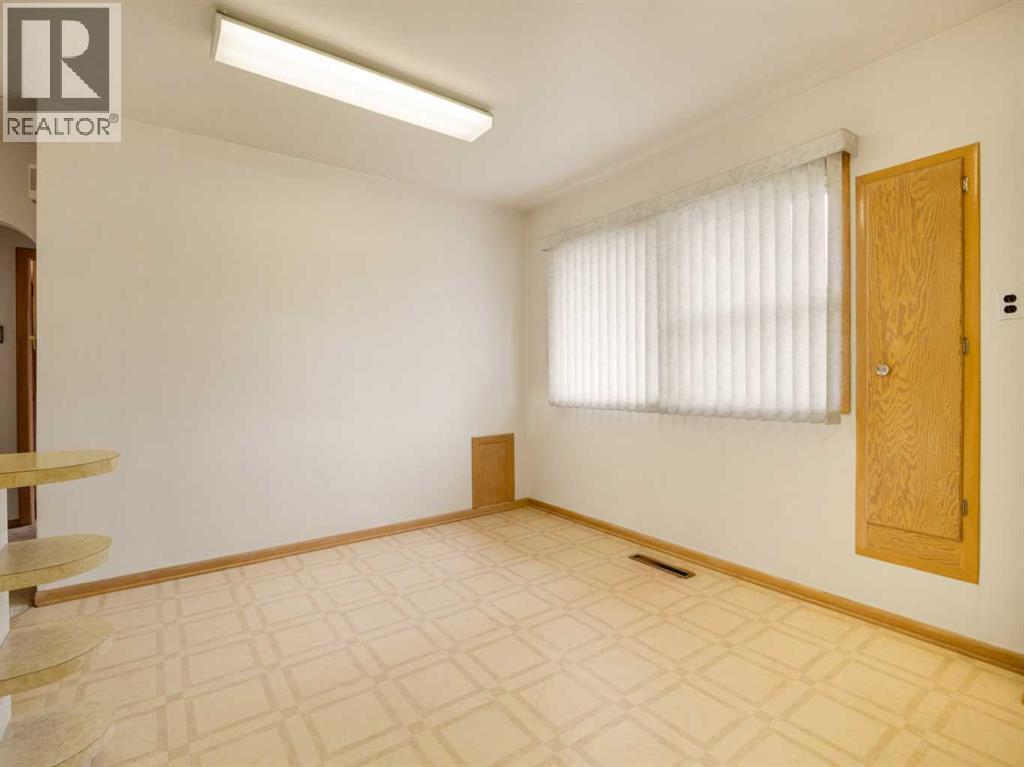 824 Stafford Drive N Property Photo 19