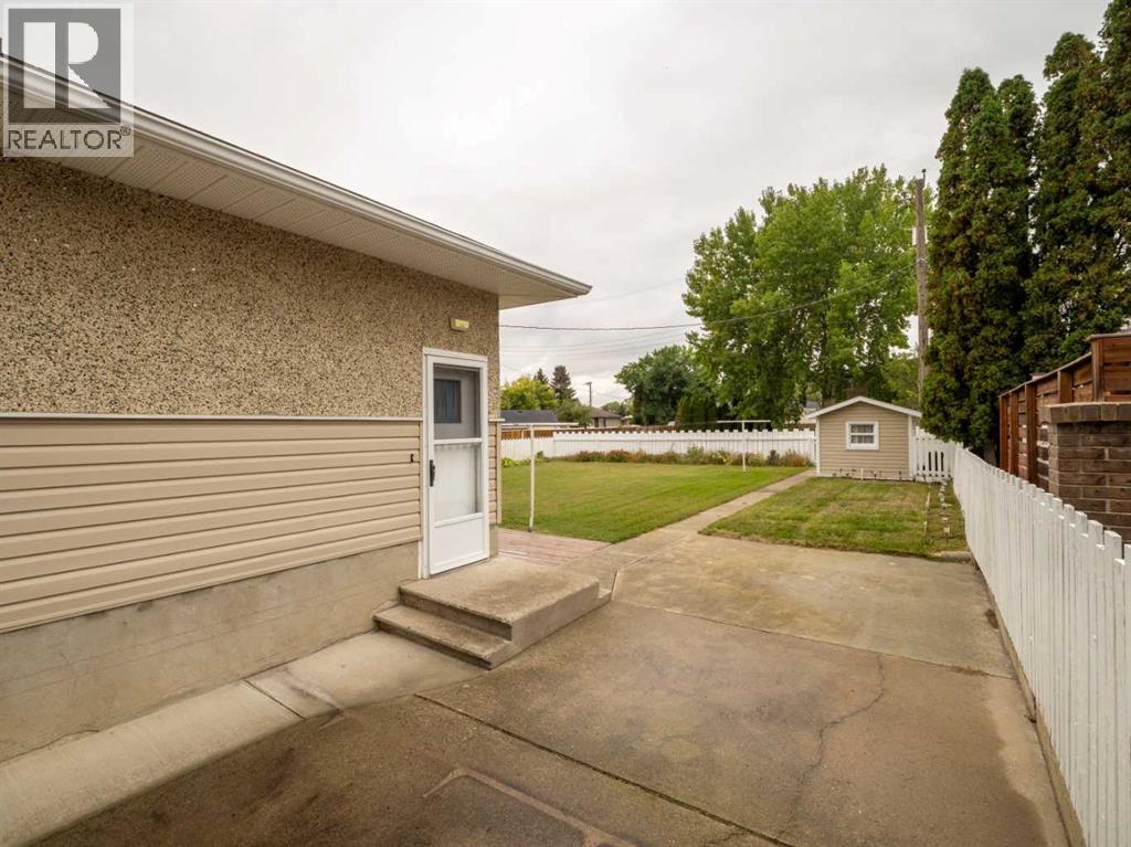 824 Stafford Drive N Property Photo 31