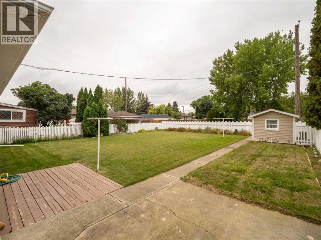824 Stafford Drive N Property Photo 32