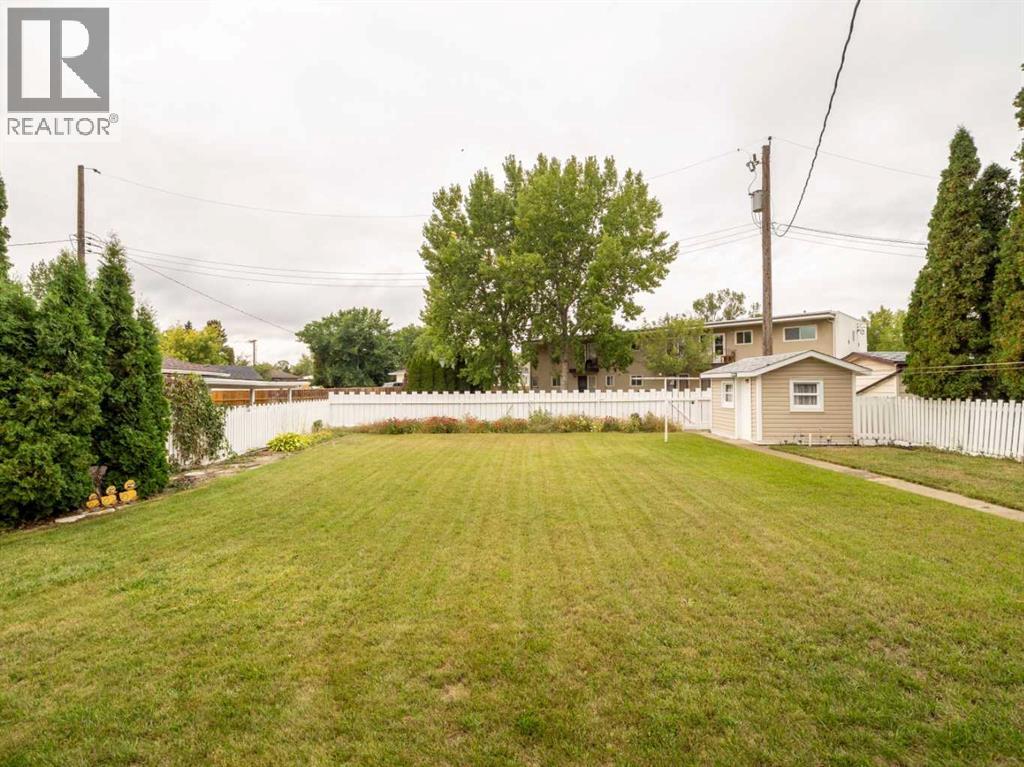 824 Stafford Drive N Property Photo 33