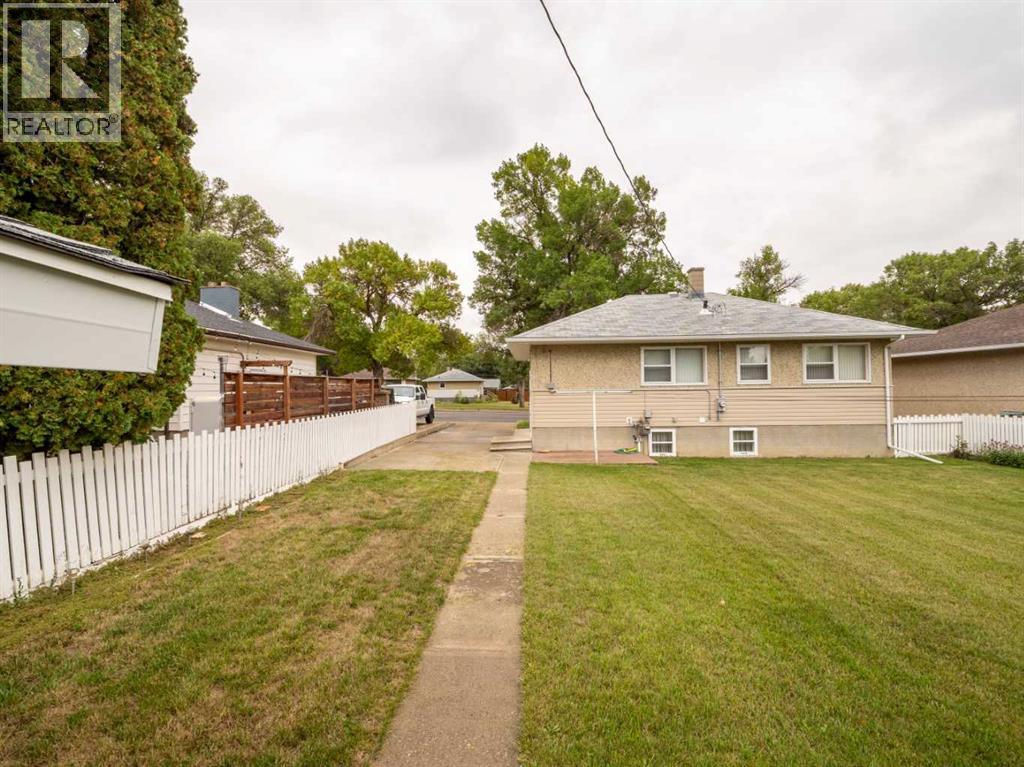 824 Stafford Drive N Property Photo 37