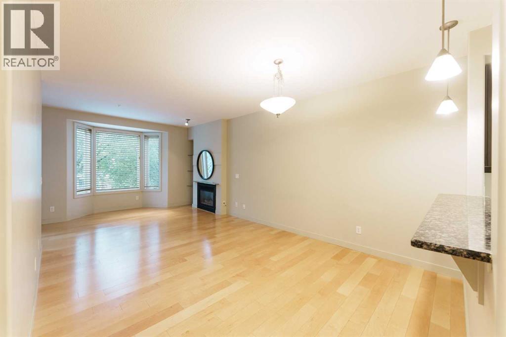 830 Centre Avenue Northeast Property Photo 12