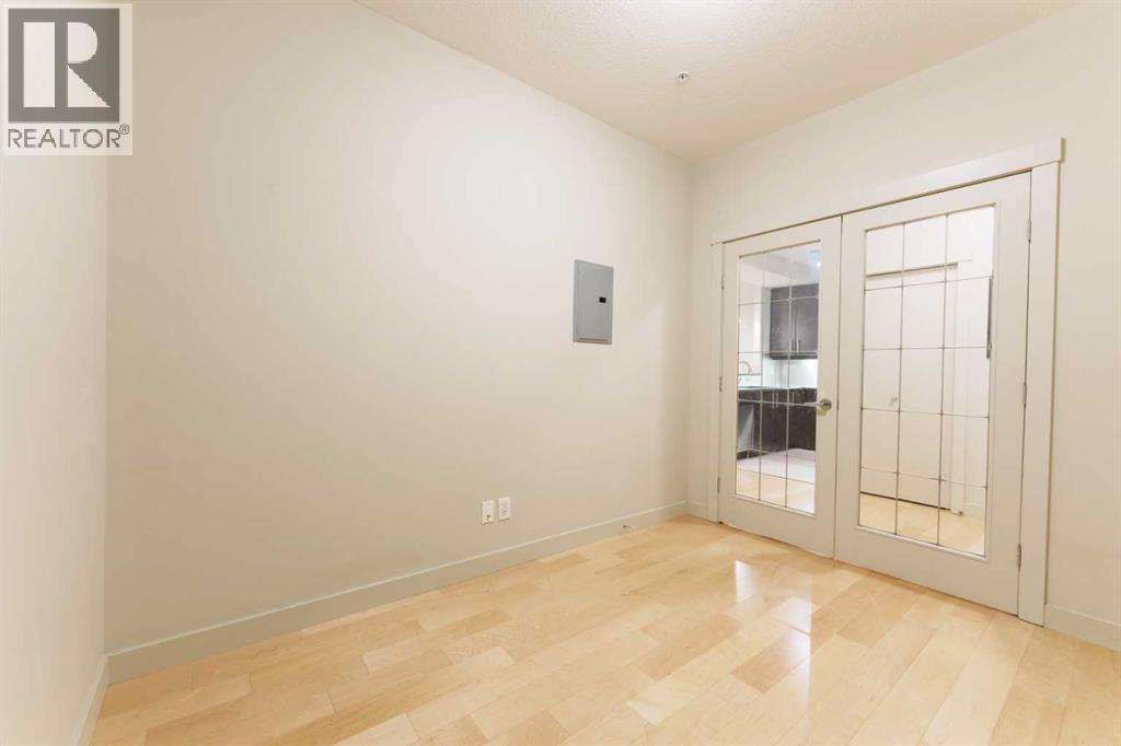 830 Centre Avenue Northeast Property Photo 16