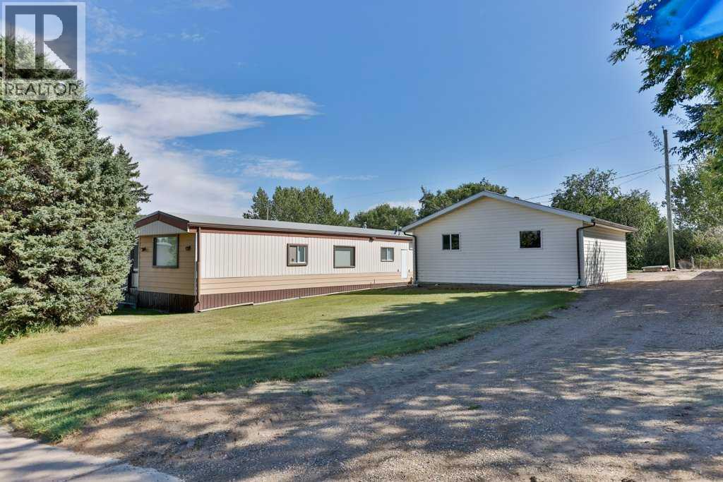 204 1 Street N Property Photo 1