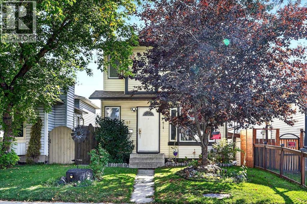 41 Templeson Crescent Ne Photo de la propriété 1
