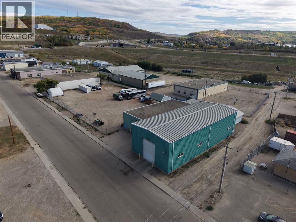 9503-9519 90 Avenue Property Photo 7