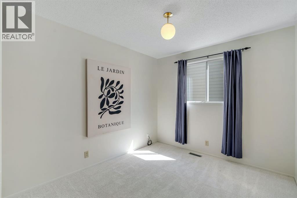 127 Falshire Way Ne Property Photo 16
