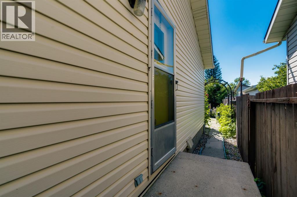 127 Falshire Way Ne Property Photo 25