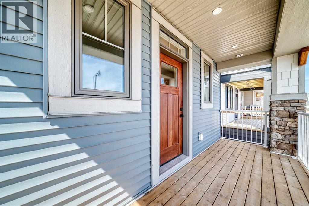 115 Montane Link Se Property Photo 3