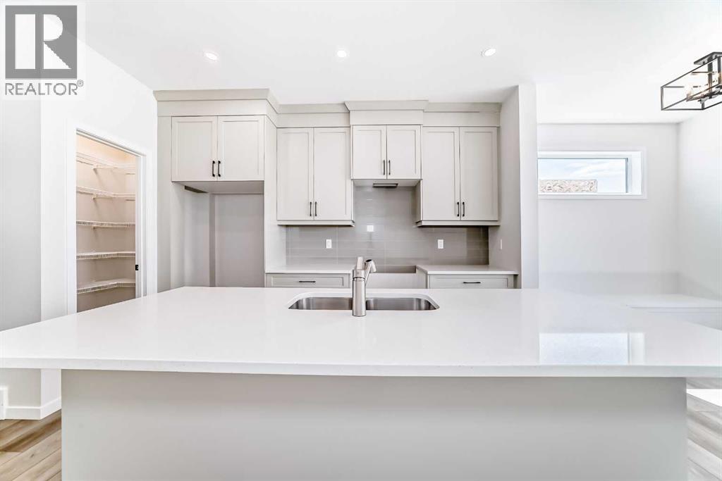 115 Montane Link Se Property Photo 17