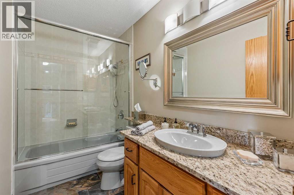 187 Hampshire Close Nw Property Photo 38