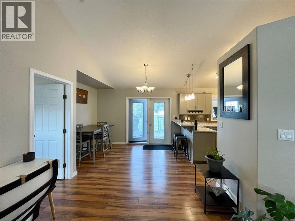 1706 62 Street Property Photo 6