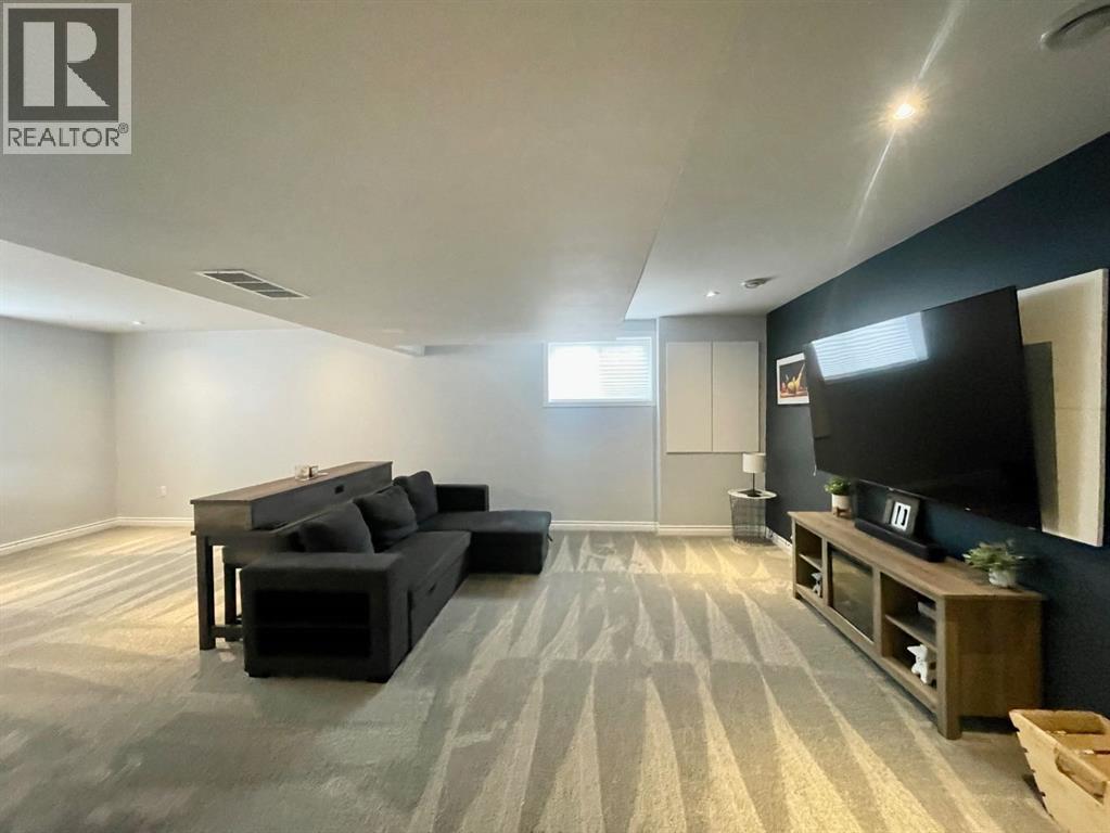 1706 62 Street Property Photo 49