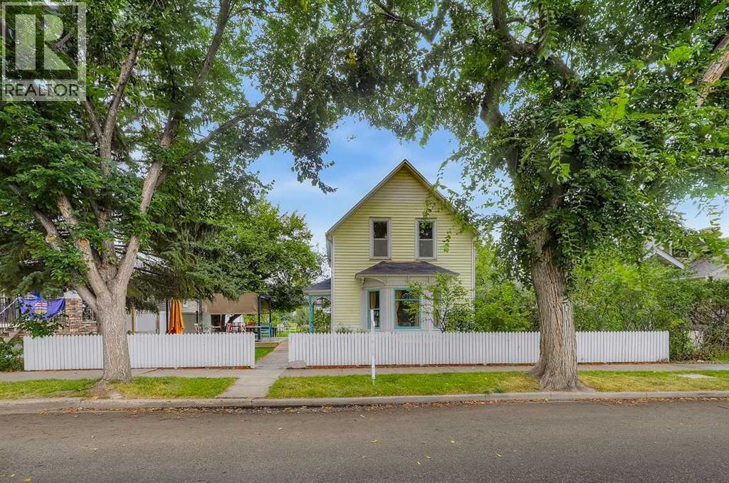 130 3 Avenue Se Property Photo 1