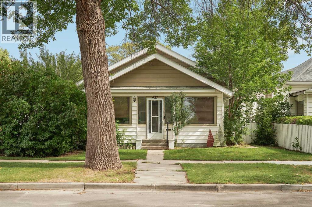 427 12a Street N Photo de la propriété 1