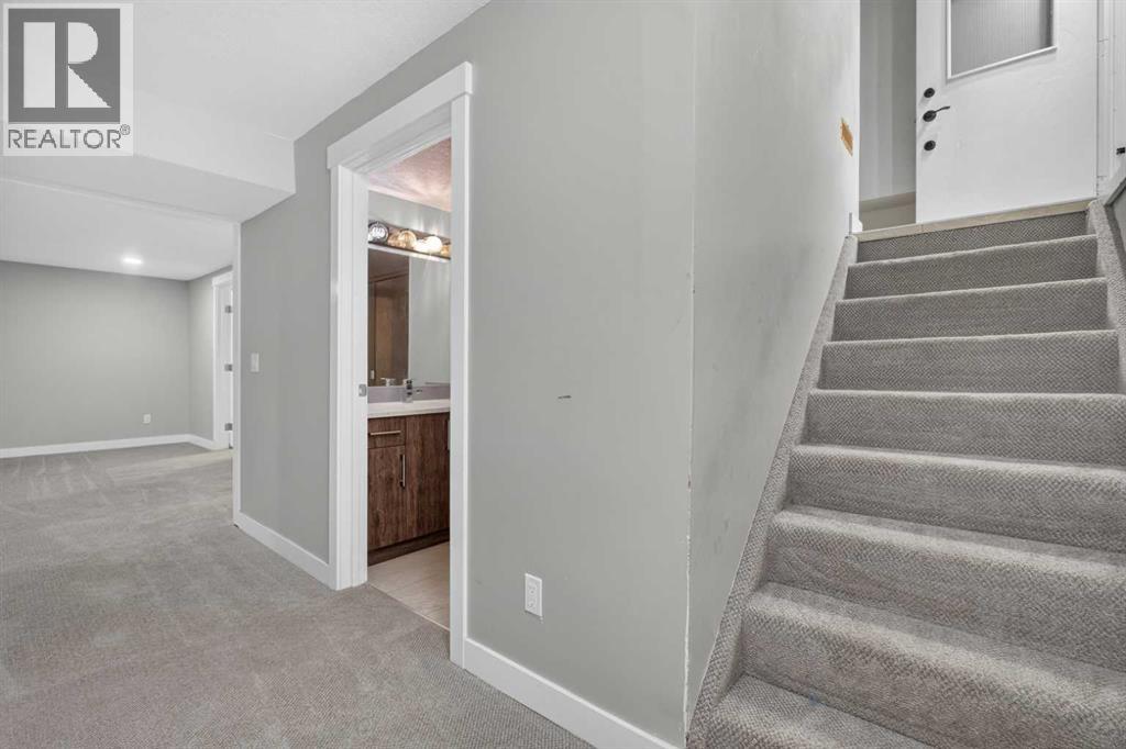 6415 Rundlehorn Drive Ne Property Photo 22