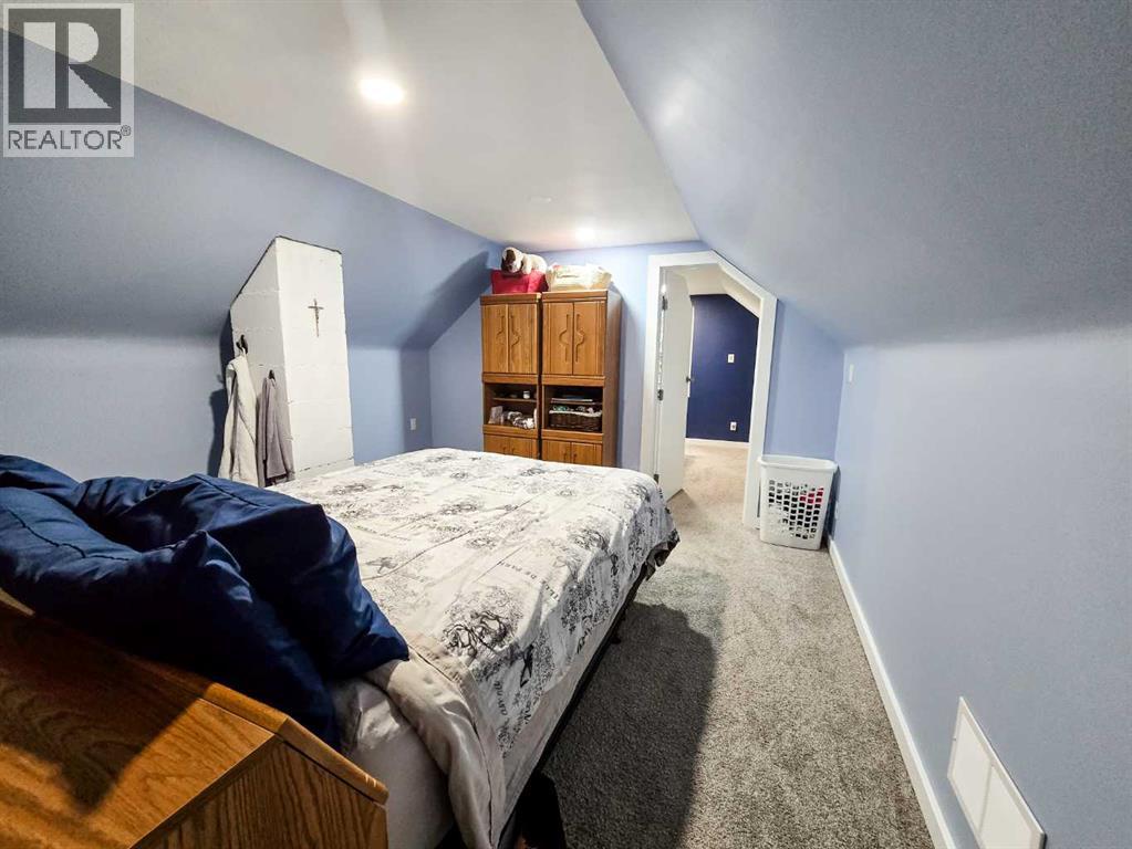 5033 6 Avenue Property Photo 11
