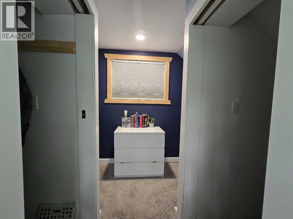 5033 6 Avenue Property Photo 12
