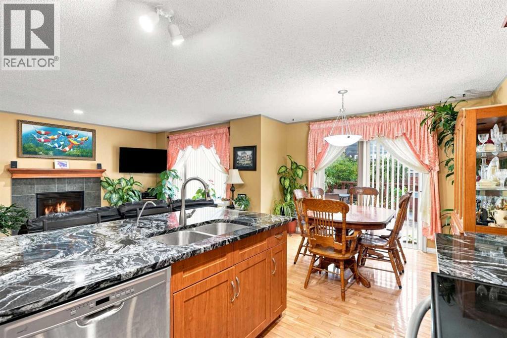 345 Saddlecrest Way Ne Property Photo 11