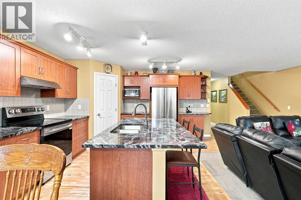 345 Saddlecrest Way Ne Property Photo 13