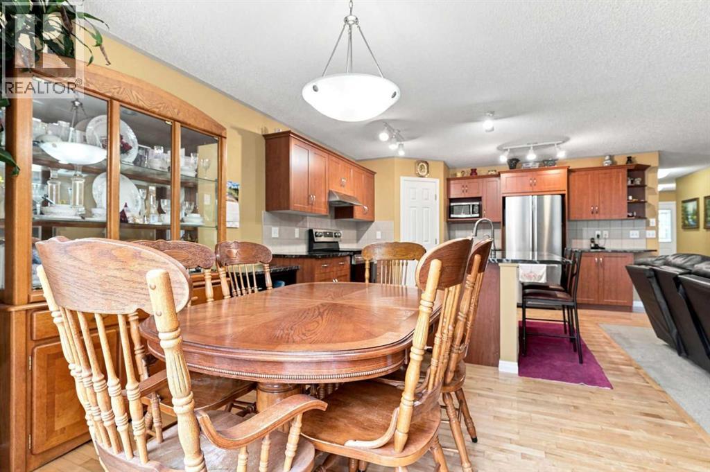 345 Saddlecrest Way Ne Property Photo 14