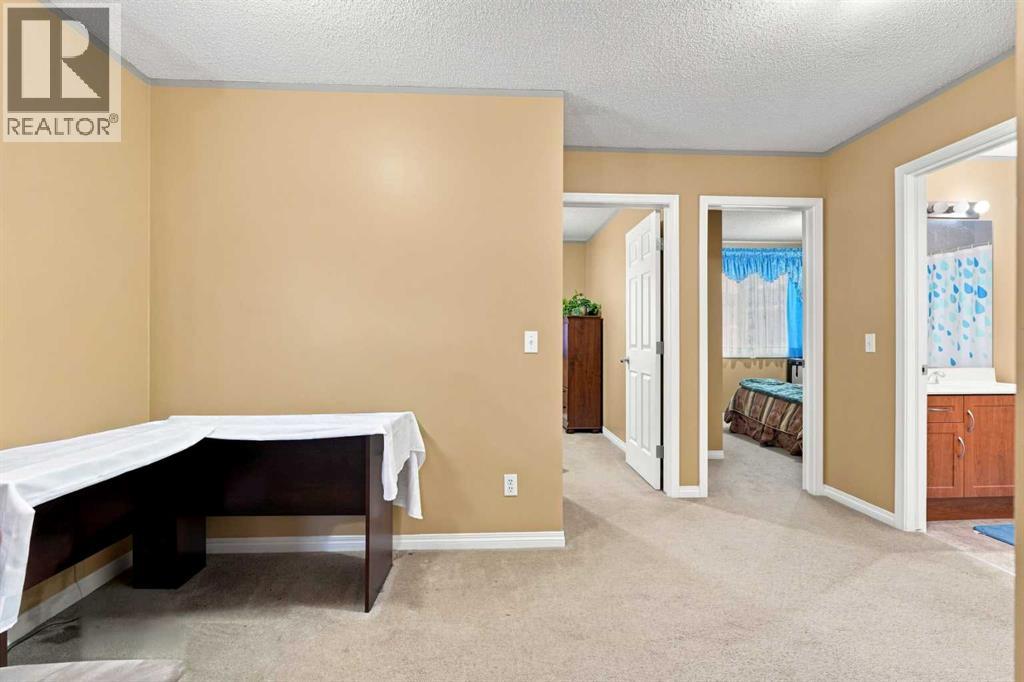 345 Saddlecrest Way Ne Property Photo 24