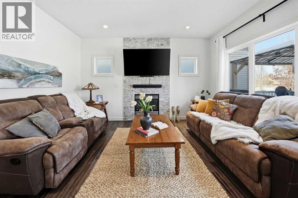 118 Viscount Drive Property Photo 8