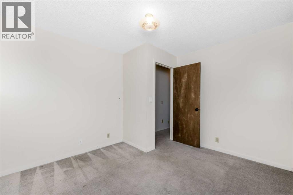 41 Edgeford Way Nw Property Photo 18