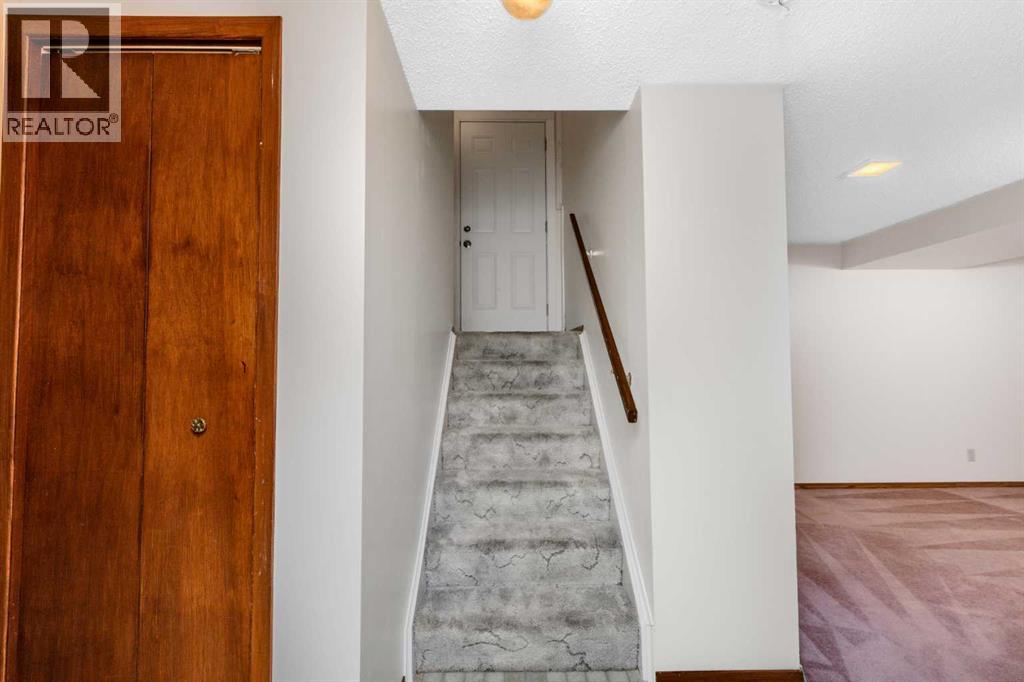 41 Edgeford Way Nw Property Photo 23