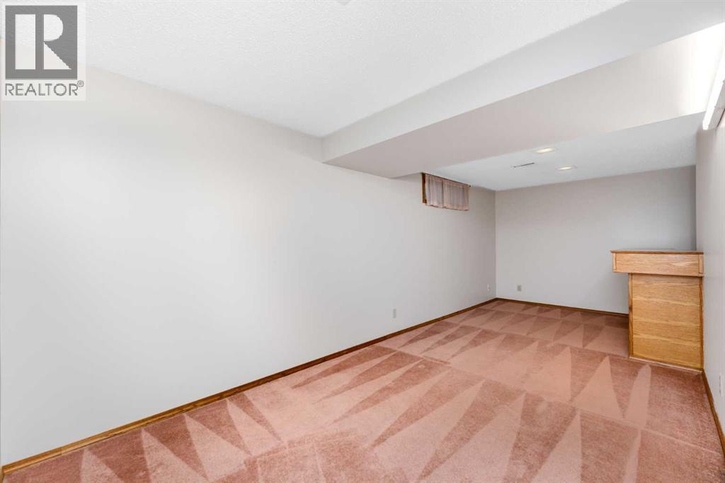 41 Edgeford Way Nw Property Photo 24