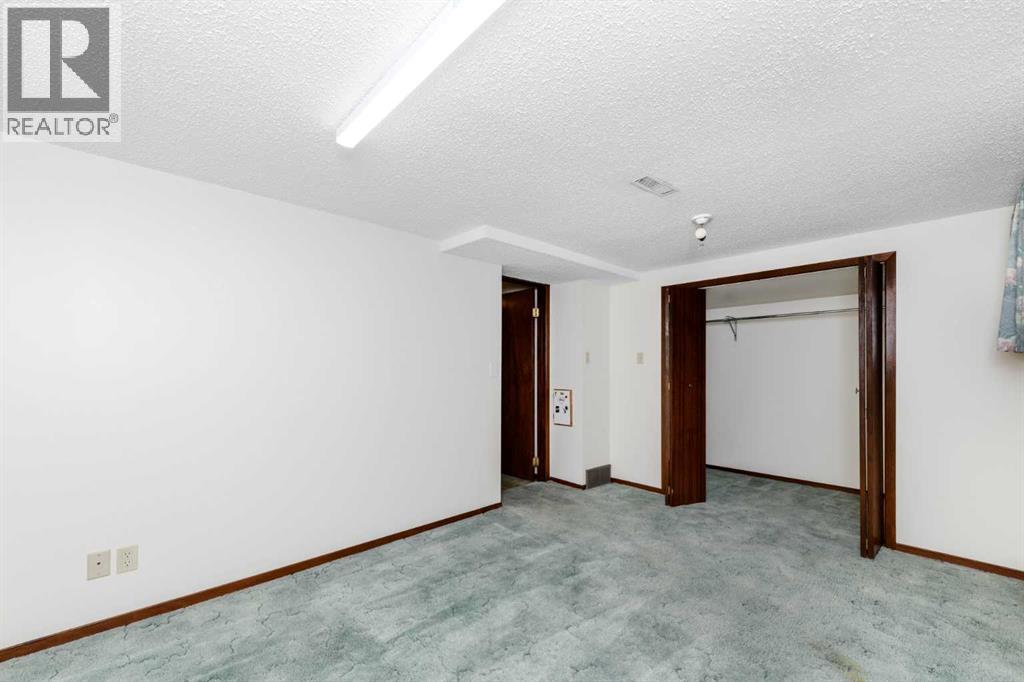 41 Edgeford Way Nw Property Photo 26