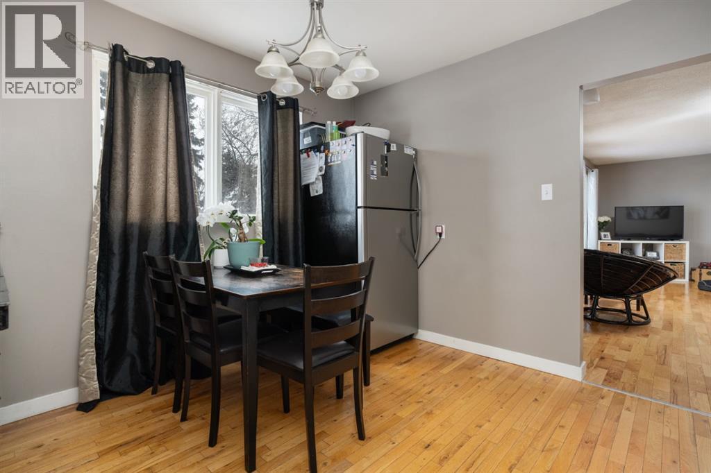 5402 52 Street Property Photo 10