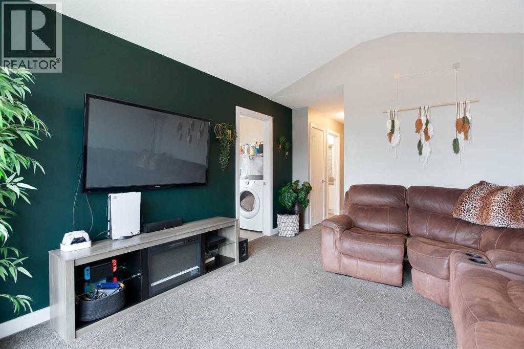 244 Nolanhurst Crescent Nw Property Photo 18